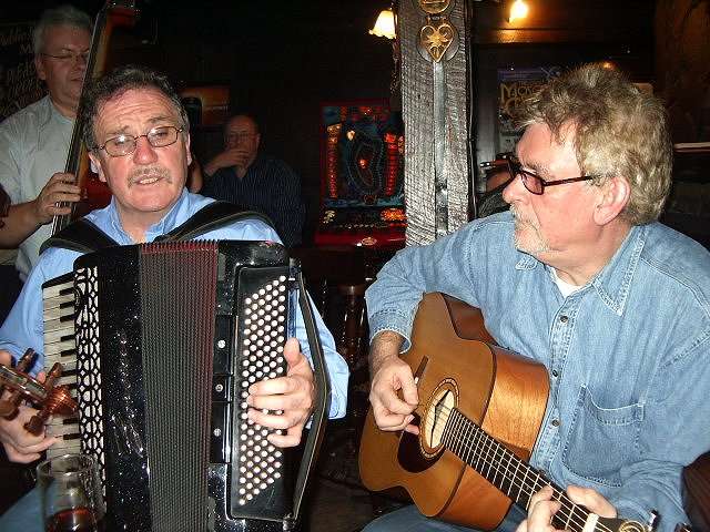 Wallace Hood in company at the Fountain, February 2007